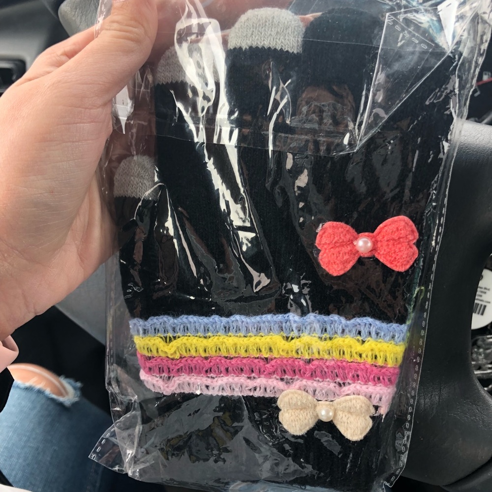 Brand new mittens NWT